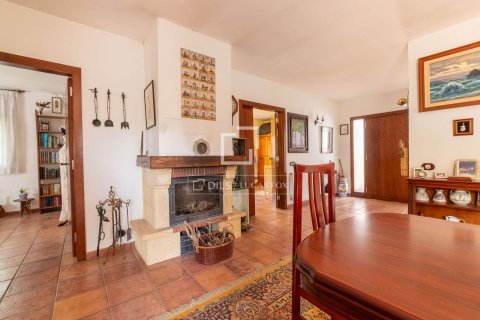Villa till salu i Castelldefels, Barcelona, Spanien 7 sovrum, 336 kvm. Nr. 194293 - foto 14