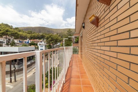 Villa till salu i Castelldefels, Barcelona, Spanien 7 sovrum, 336 kvm. Nr. 194293 - foto 23