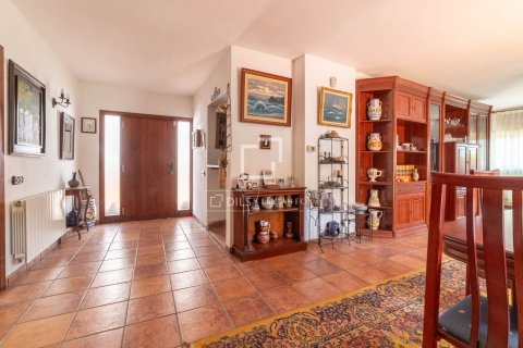 Villa till salu i Castelldefels, Barcelona, Spanien 7 sovrum, 336 kvm. Nr. 194293 - foto 13