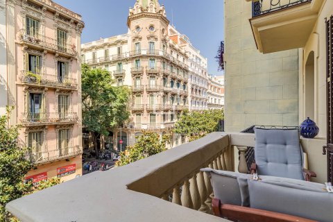 Lägenhet till salu i Barcelona, Spanien 3 sovrum, 105 kvm. Nr. 194290 - foto 9