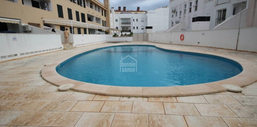 Apartamento en Ciutadella De Menorca, Menorca, España 2 dormitorios, 80 m2 No. 164767