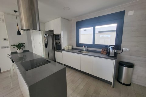 Rindu māja pārdošanā Daya Vieja, Alicante, Spānijā 2 istabas, 128 m2 Nr. 150149 - attēls 20