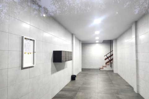 Apartment for sale in El Prat de Llobregat, Barcelona, Spain 3 bedrooms, 81 sq.m. No. 195305 - photo 4