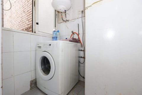 House for sale in Barcelona, Spain 2 bedrooms, 108 sq.m. No. 195304 - photo 16