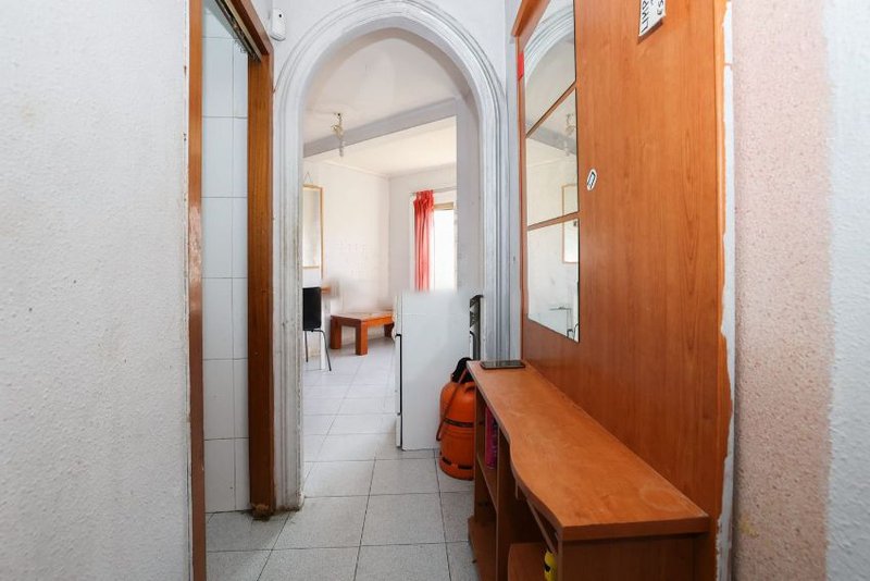 House in Barcelona, Spain 2 bedrooms, 108 sq.m. No. 195304