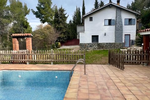 House for sale in Piera, Barcelona, Spain 3 bedrooms, 239 sq.m. No. 195301 - photo 5