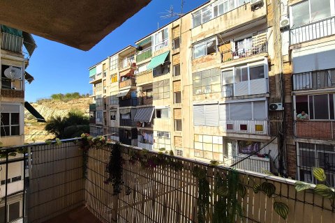 Huoneisto myytävänä Alicante, Espanja, 1 makuuhuone, 75 m2 No. 192279 - kuva 14