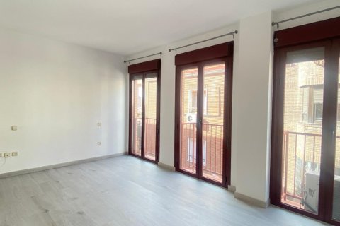 Аренда квартиры в Мадрид, Испания 1 комната, 29м2 №192282 - фото 15