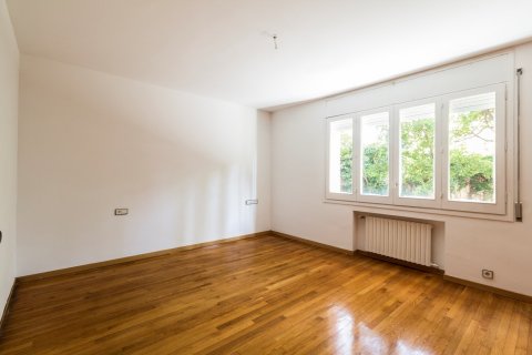 Villa à vendre Barcelona, Espagne, 9 chambres, 706 m2 No. 133382 - photo 20