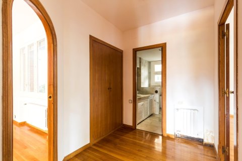 Villa à vendre Barcelona, Espagne, 9 chambres, 706 m2 No. 133382 - photo 25