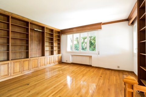 Villa à vendre Barcelona, Espagne, 9 chambres, 706 m2 No. 133382 - photo 10