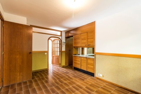 Villa à vendre Barcelona, Espagne, 9 chambres, 706 m2 No. 133382 - photo 13