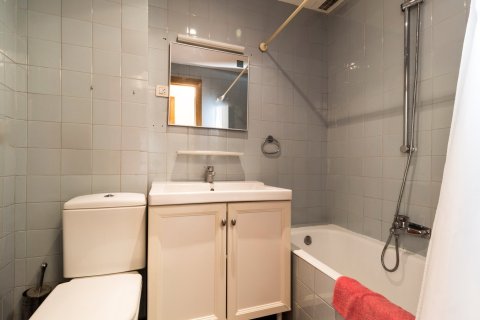 Villa à vendre Barcelona, Espagne, 9 chambres, 706 m2 No. 133382 - photo 17