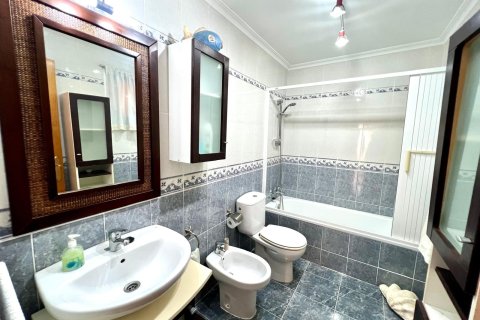 Townhouse zum Verkauf in Pinoso, Alicante, Spanien 3 Schlafzimmer, 130 m2 Nr. 142504 - Foto 4