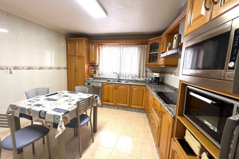 Townhouse zum Verkauf in Pinoso, Alicante, Spanien 3 Schlafzimmer, 130 m2 Nr. 142504 - Foto 9