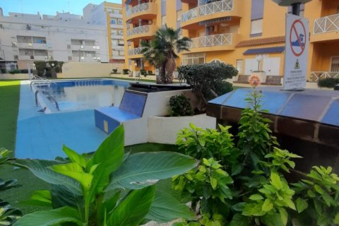 Huoneisto myytävänä Torrevieja, Alicante, Espanja, 3 makuuhuonetta, 113 m2 No. 142508 - kuva 1