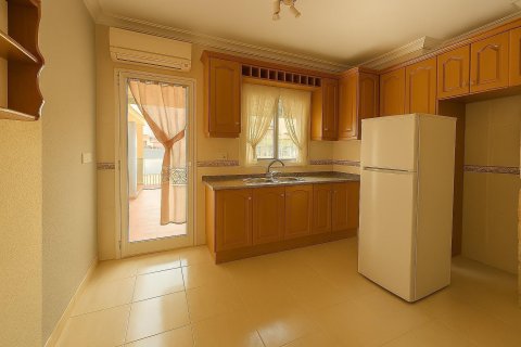 Townhouse zum Verkauf La Zenia, Alicante, Spanien 2 Schlafzimmer, 67 m2 Nr. 137972 - Foto 5
