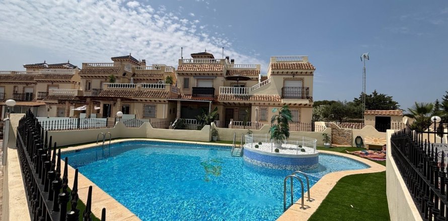 Townhouse La Zenia, Alicante, Spanien 2 Schlafzimmer, 67 m2 Nr. 137972