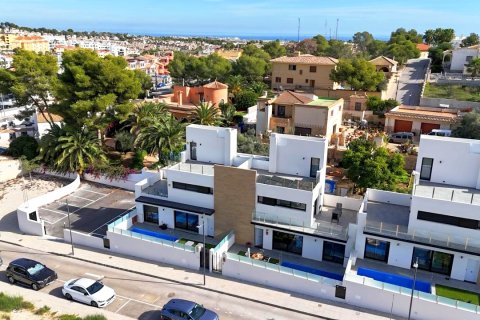 Villa pārdošanā Villamartin, Alicante, Spānijā 2 istabas, 110 m2 Nr. 189937 - attēls 3