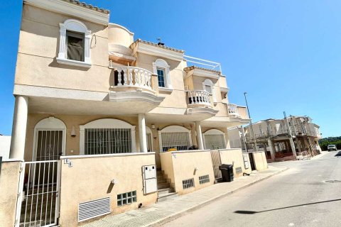 Villetta a schiera a Daya Vieja, Alicante, Spagna 4 camere da letto, 207 mq. N° 196004