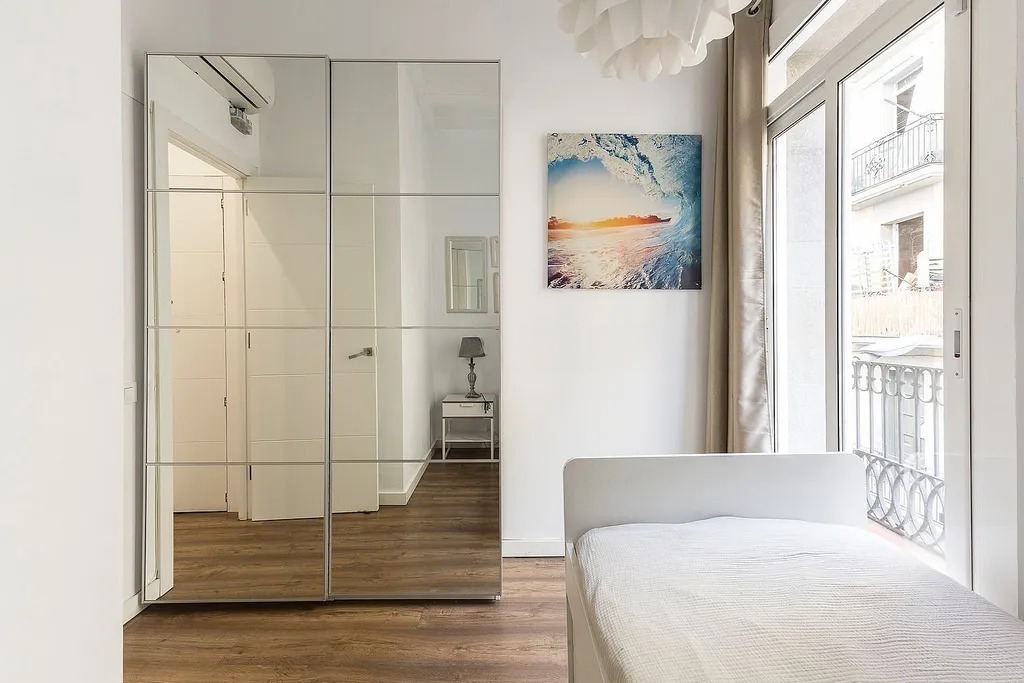 Apartment in Barcelona, Spain 2 bedrooms,  No. 140758