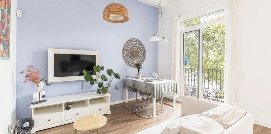 Huoneisto Barcelona, Espanja 2 makuuhuonetta, No. 140758