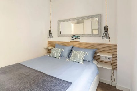 Huoneisto myytävänä Barcelona, Espanja, 2 makuuhuonetta, No. 140758 - kuva 14
