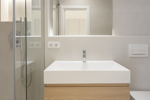 Apartment à vendre à Barcelona, Espagne, 2 chambres, 61 m2 No. 140764 - photo 6