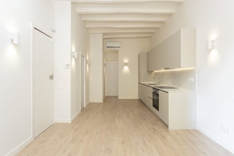 Apartment à vendre à Barcelona, Espagne, 2 chambres, 61 m2 No. 140764 - photo 3