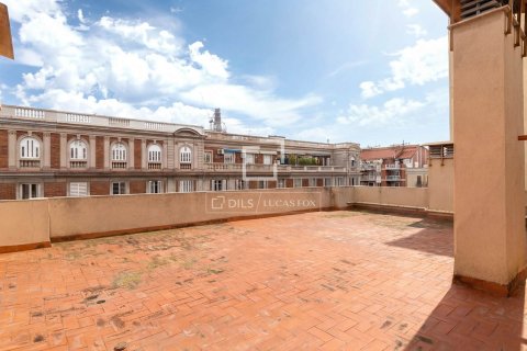 Apartamento en venta en Eixample, Barcelona, España 3 dormitorios, 76 m2 No. 150936 - foto 19