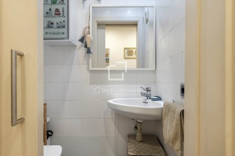 Apartamento en venta en Eixample, Barcelona, España 3 dormitorios, 76 m2 No. 150936 - foto 18