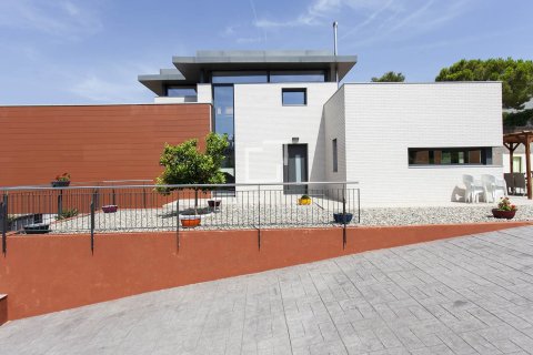 Villa zum Verkauf in Sitges, Barcelona, Spanien 3 Schlafzimmer, 319 m2 Nr. 150932 - Foto 4