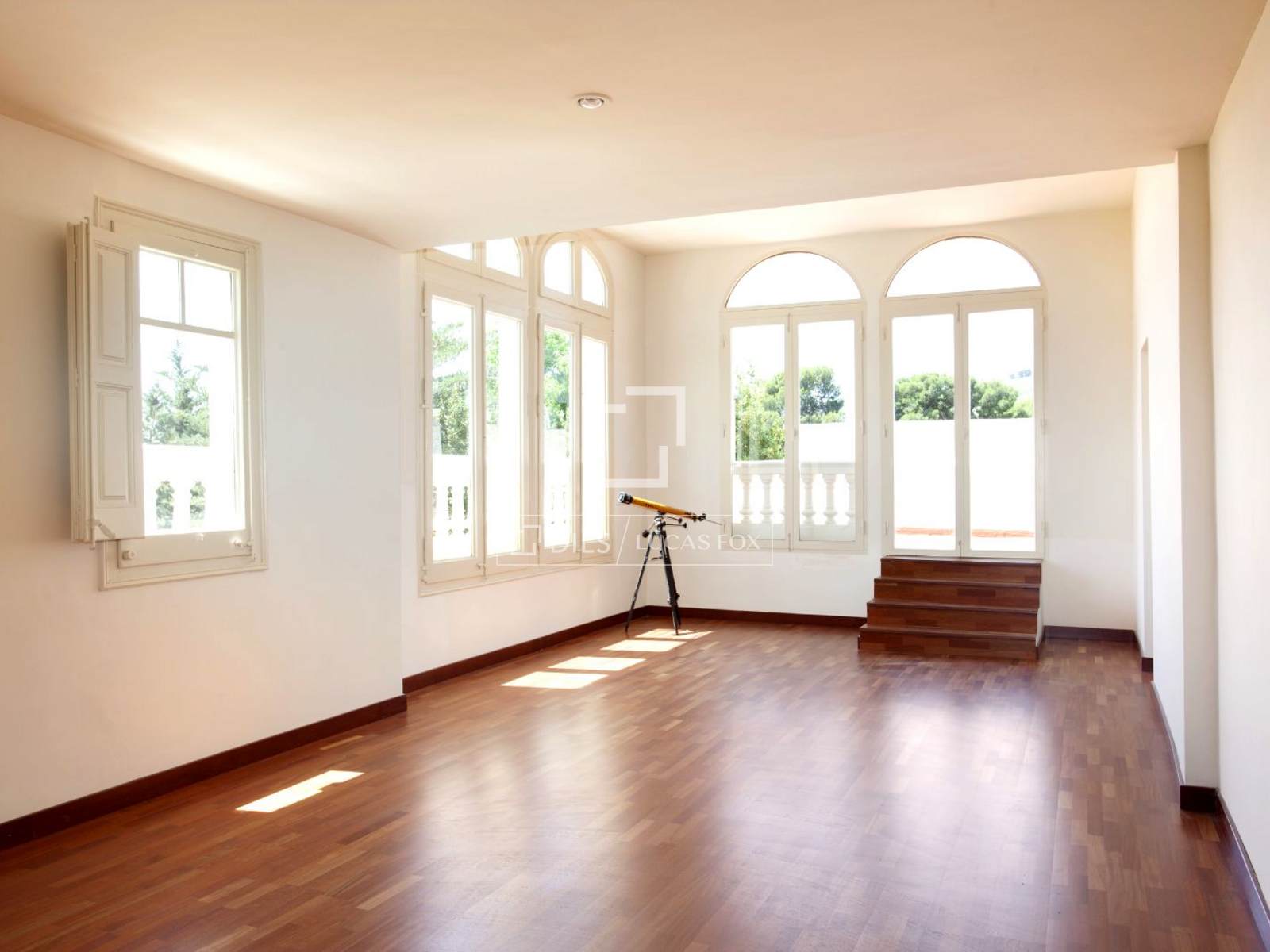Villa a Barcelona, Spagna 7 camere da letto, 1344 mq. N° 150933