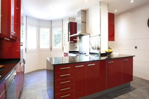 Willa w Barcelona, Hiszpania 7 sypialni, 1344 mkw. nr 150933 – zdjęcie 11