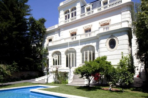 Willa w Barcelona, Hiszpania 7 sypialni, 1344 mkw. nr 150933 – zdjęcie 1