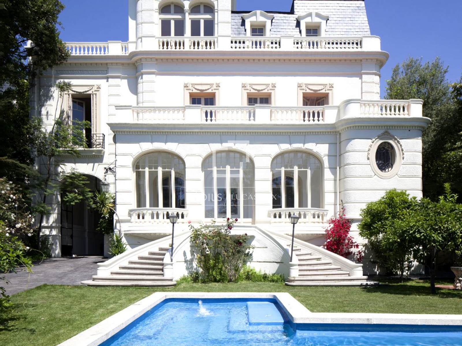 Villa a Barcelona, Spagna 7 camere da letto, 1344 mq. N° 150933
