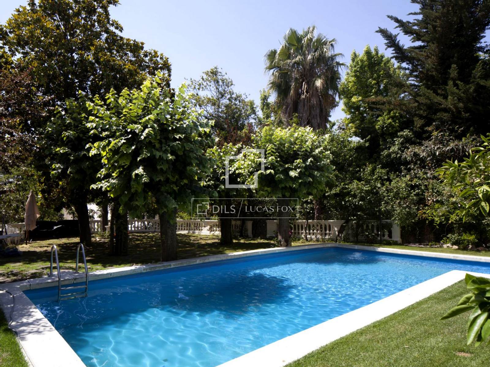 Villa a Barcelona, Spagna 7 camere da letto, 1344 mq. N° 150933