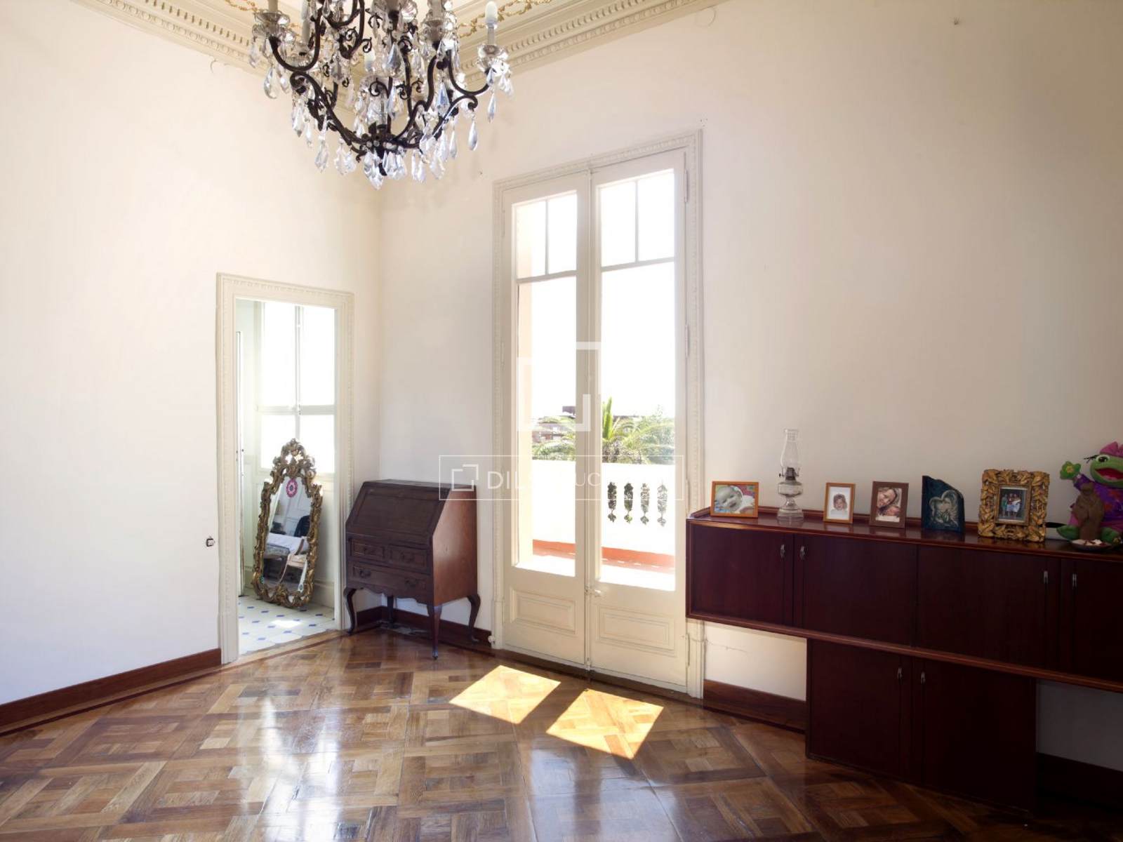 Villa a Barcelona, Spagna 7 camere da letto, 1344 mq. N° 150933
