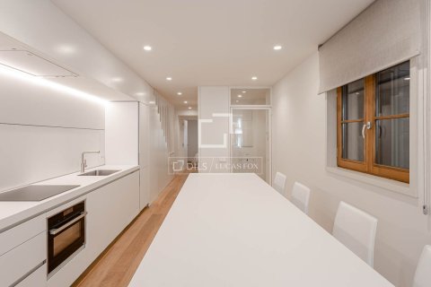 Apartment à vendre à Barcelona, Espagne, 3 chambres, 196 m2 No. 150931 - photo 18