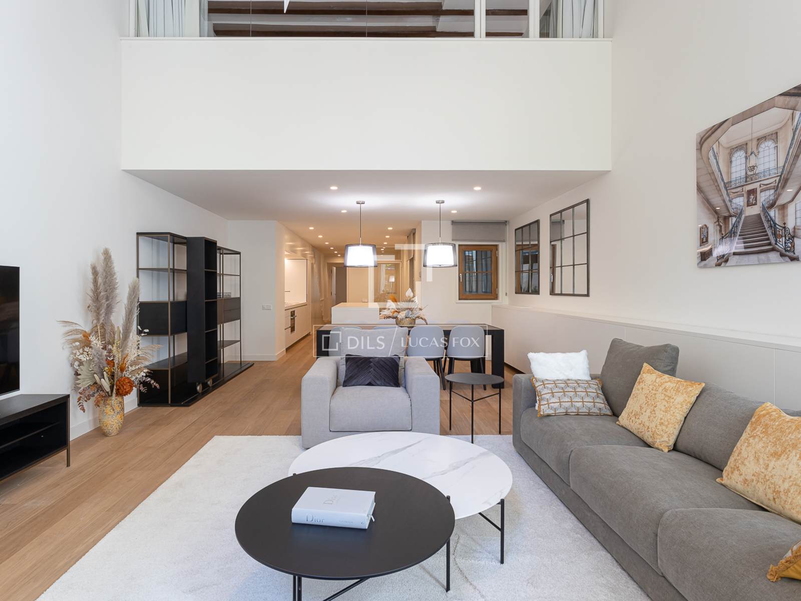 Apartamento en Barcelona, España 3 dormitorios, 196 m2 No. 150931