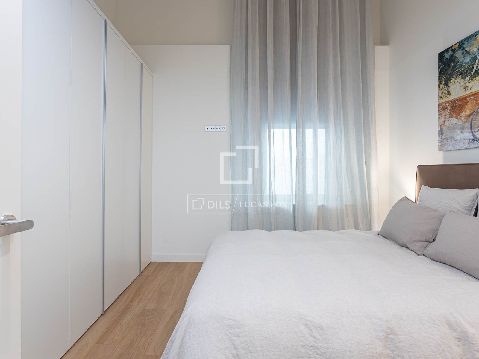 Apartamento en Barcelona, España 3 dormitorios, 196 m2 No. 150931