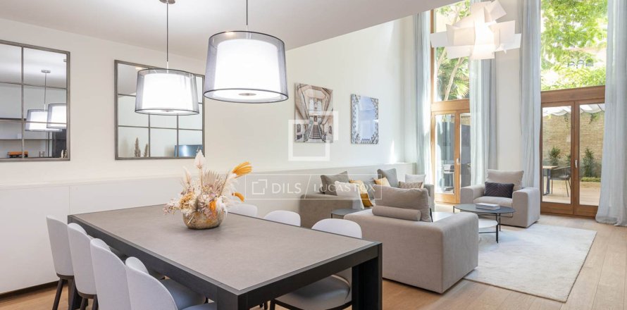 Apartment à Barcelona, Espagne 3 chambres, 196 m2 No. 150931