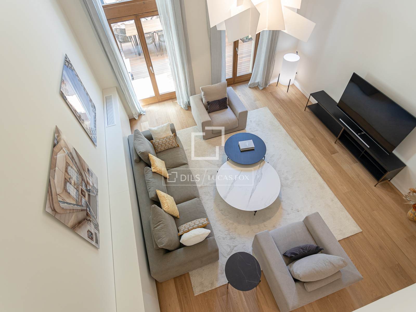 Apartamento en Barcelona, España 3 dormitorios, 196 m2 No. 150931
