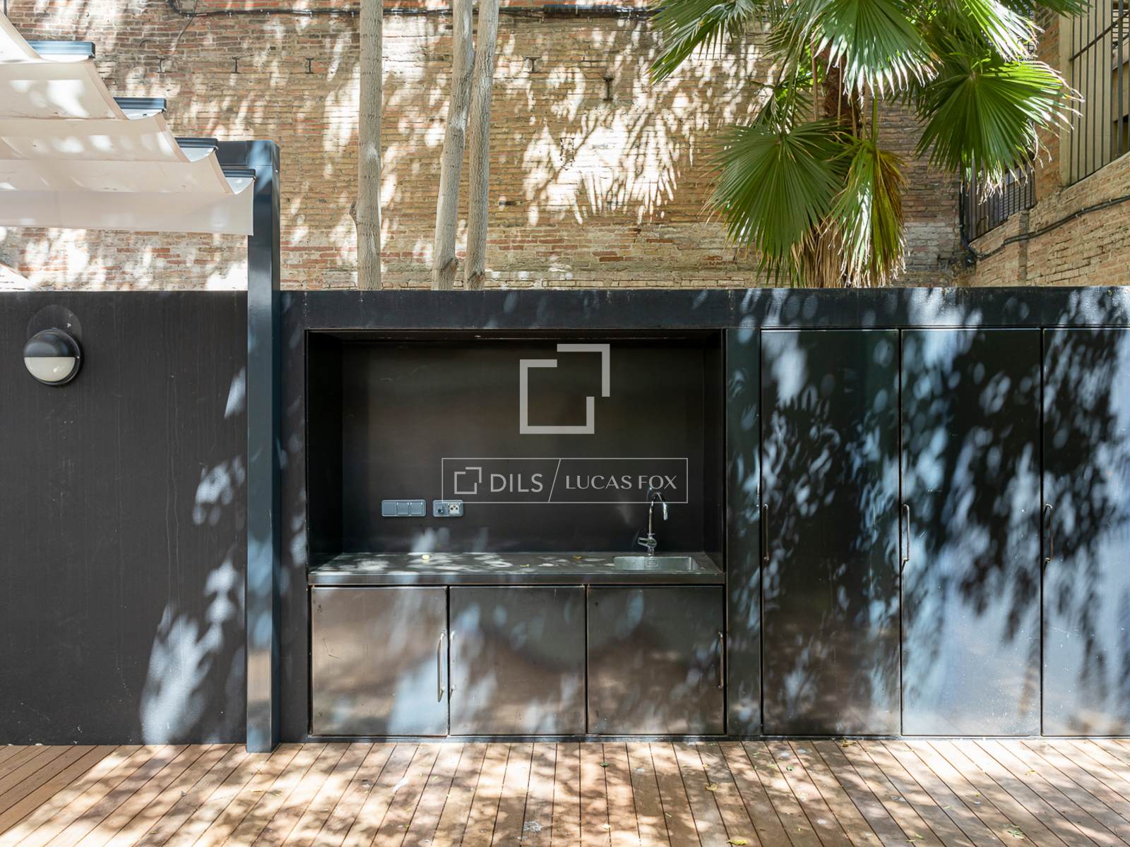 Apartamento en Barcelona, España 3 dormitorios, 196 m2 No. 150931