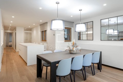 Apartment à vendre à Barcelona, Espagne, 3 chambres, 196 m2 No. 150931 - photo 9