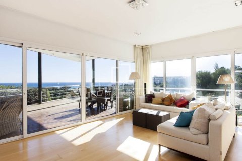 Villa zum Verkauf in Sitges, Barcelona, Spanien 5 Schlafzimmer, 451 m2 Nr. 150934 - Foto 1