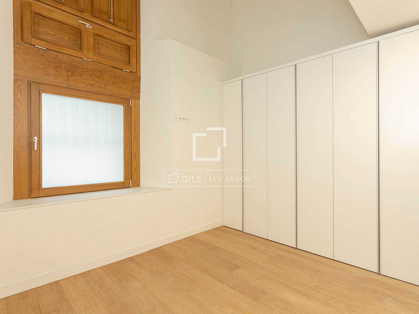 Apartment in Barcelona, Spain 2 bedrooms, 192 sq.m. No. 150930