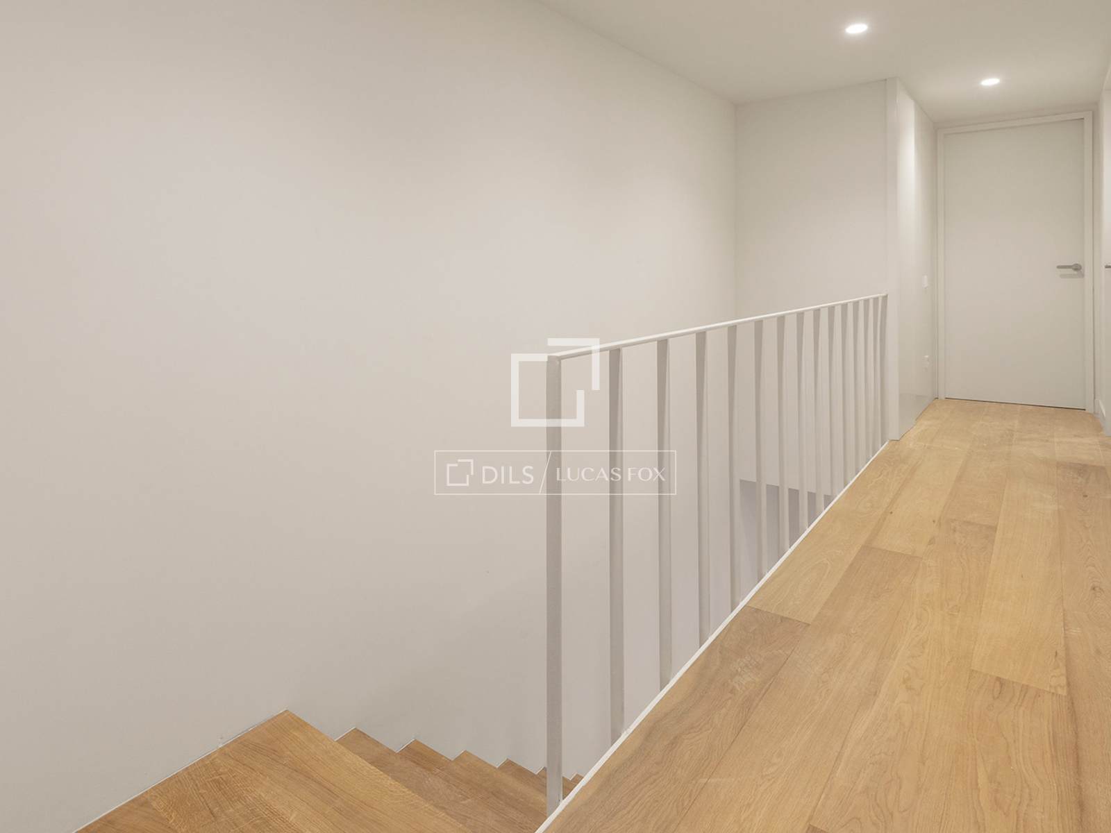 Apartment in Barcelona, Spain 2 bedrooms, 192 sq.m. No. 150930