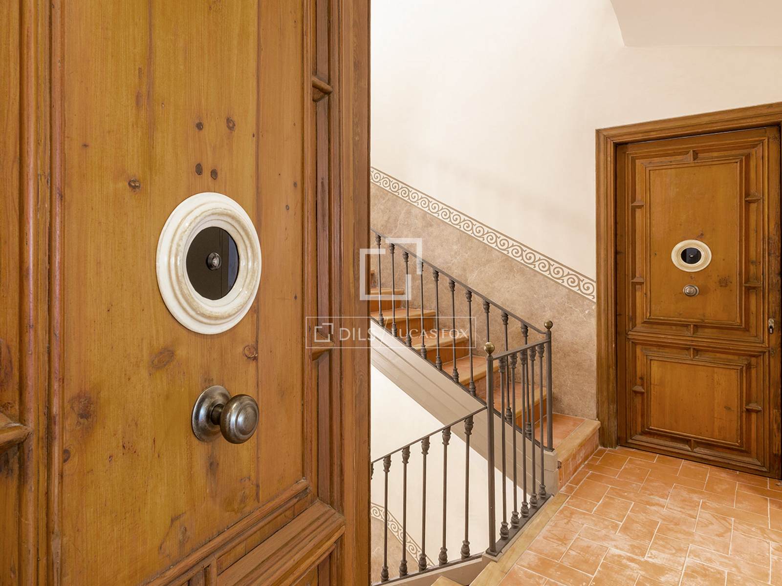 Apartment in Barcelona, Spain 2 bedrooms, 192 sq.m. No. 150930