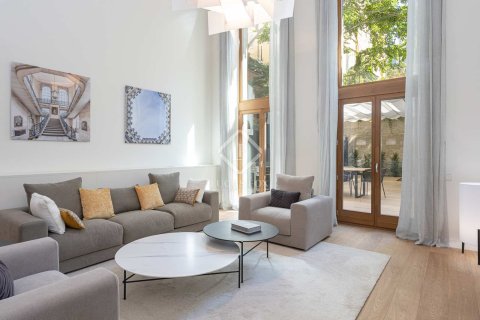 Apartament w Barcelona, Hiszpania 2 sypialnie, 192 mkw. nr 150930 – zdjęcie 29